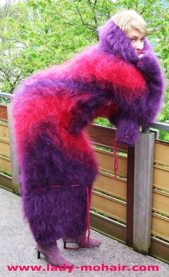 mohair_dress_ecke_violett_himbeer_5
